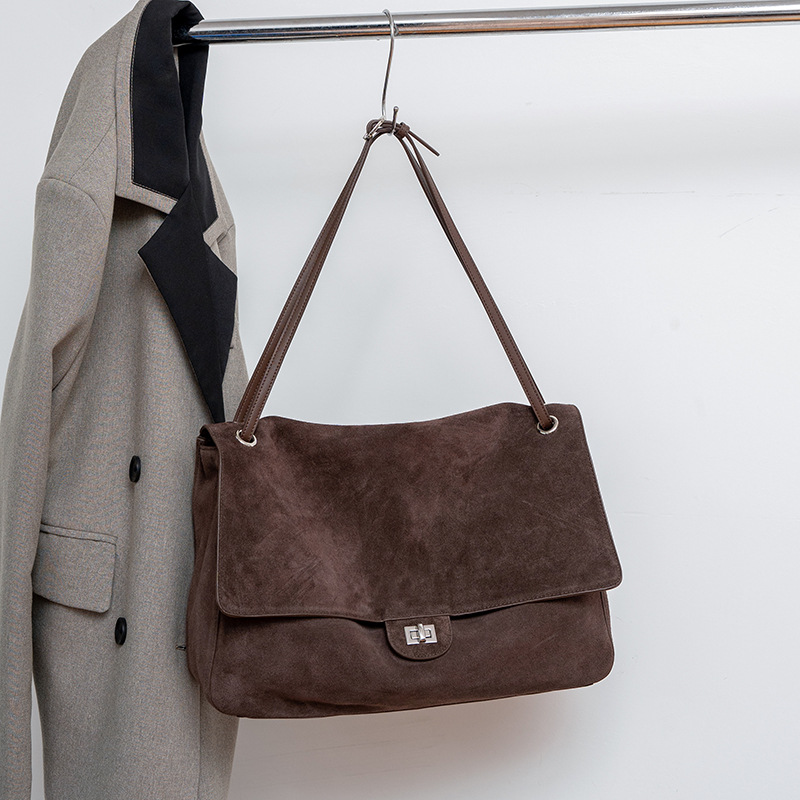 Leather Work Handbags - Bolsa de Ombro em Couro Suede