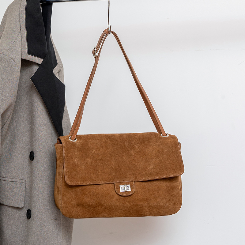 Bolsa de Ombro em Couro Suede  - Leather Work Handbags avaliação e preço