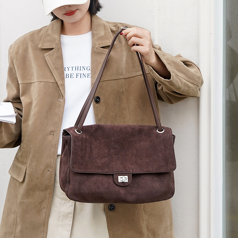 Bolsa de Ombro em Couro Suede  - Leather Work Handbags avaliação e preço